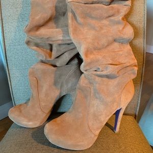 Slouchy knee high platform boots - like new!